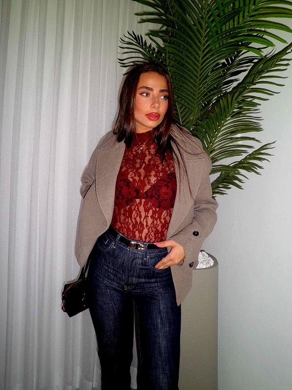 agam__mallka instagram image archive image