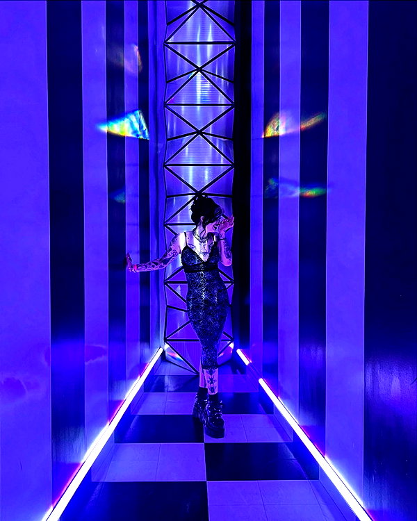 yeahimcaroline instagram image archive image