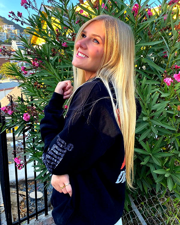 allie_dunn instagram image archive image