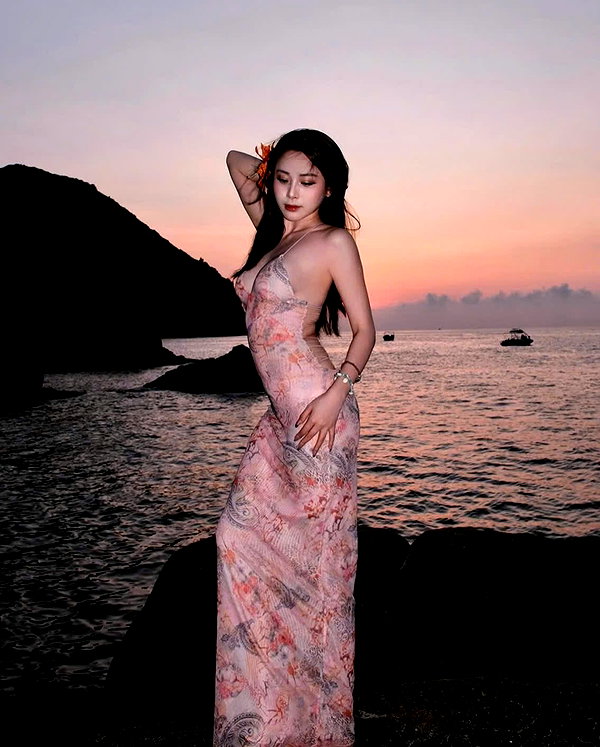 lyhythuedoxinh instagram image archive image