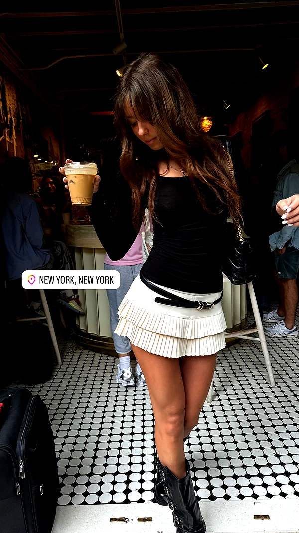 chloerosenbaum instagram image archive image
