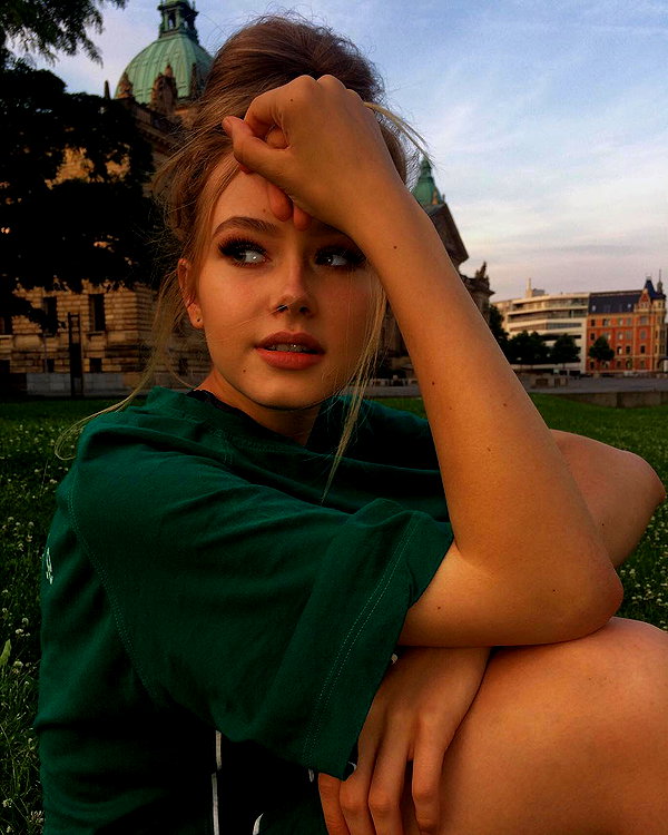 lilih instagram image archive image