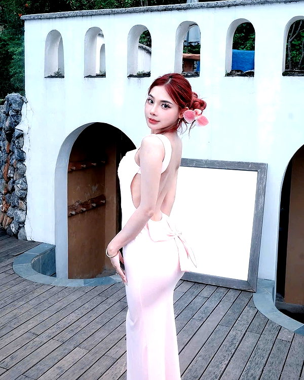 lyhythuedoxinh instagram image archive image