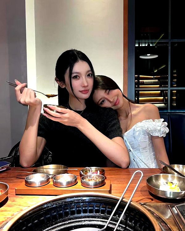 ll.lu1s instagram image archive image