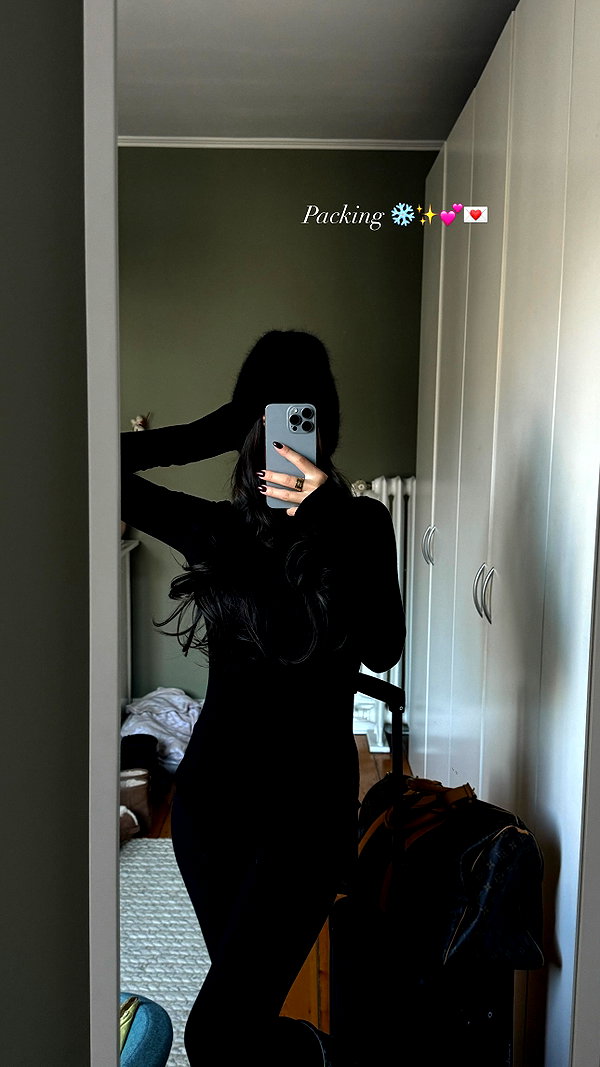 zoeliss instagram image archive image
