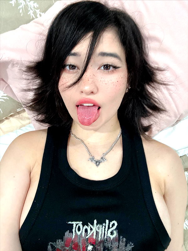 liawaifuu instagram image archive image