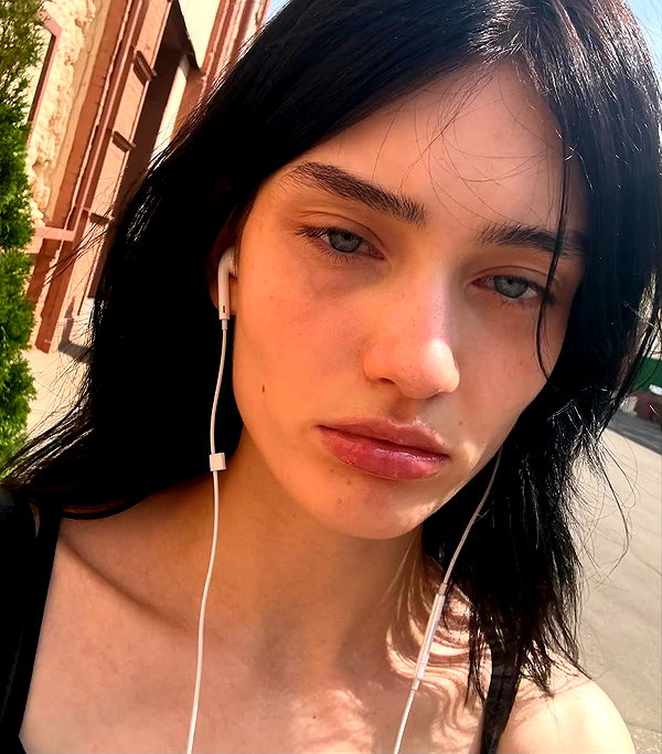 porcelainlittledoll instagram image archive image