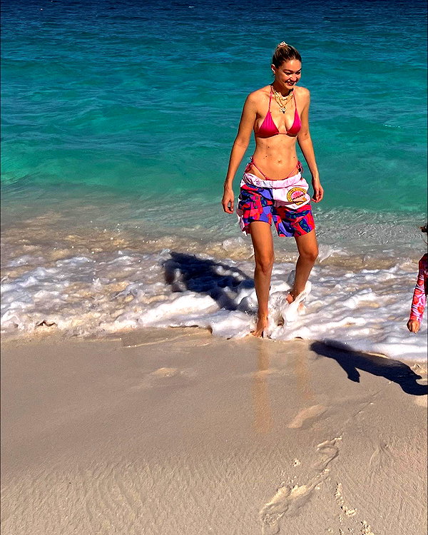 gigihadid instagram image archive image