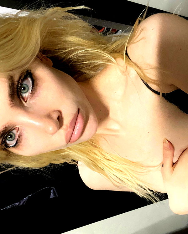 anya4everr instagram image archive image
