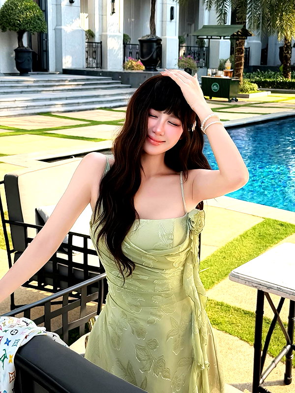 lyhythuedoxinh instagram image archive image