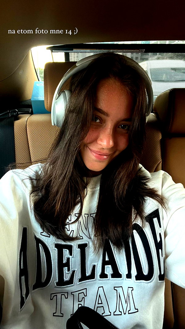 veroni22ka instagram image archive image