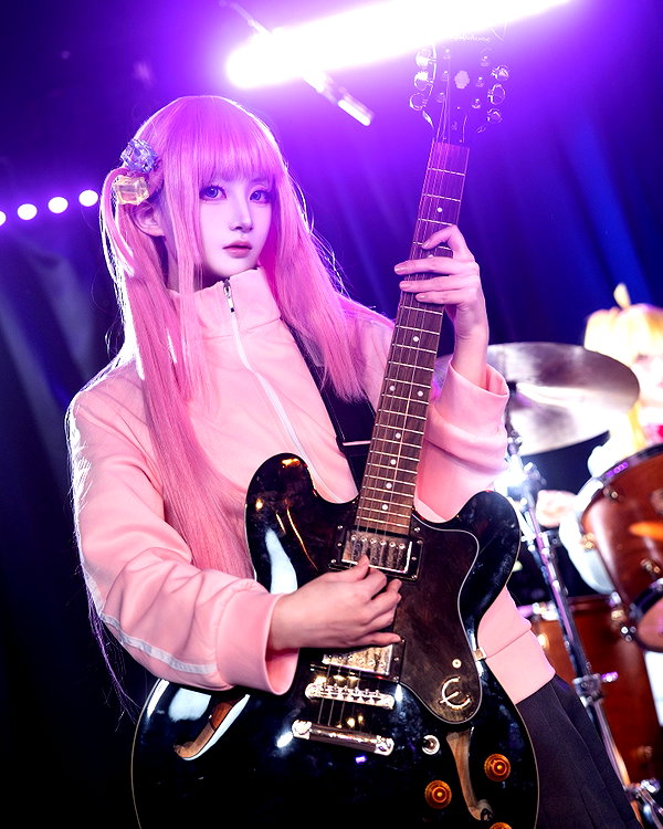 miee_cos instagram image archive image