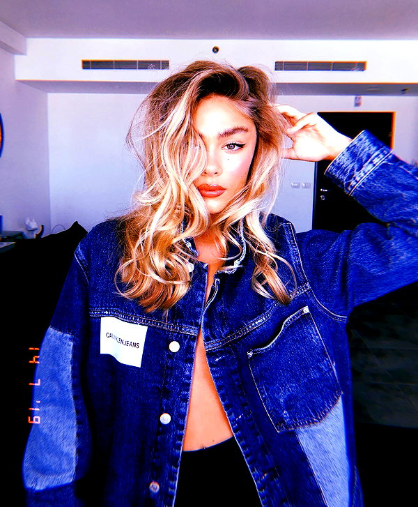 maya.keyy instagram image archive image