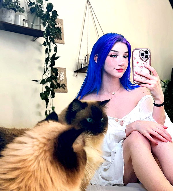 danielle.mercedie instagram image archive image