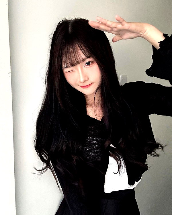 lai_931201 instagram image archive image