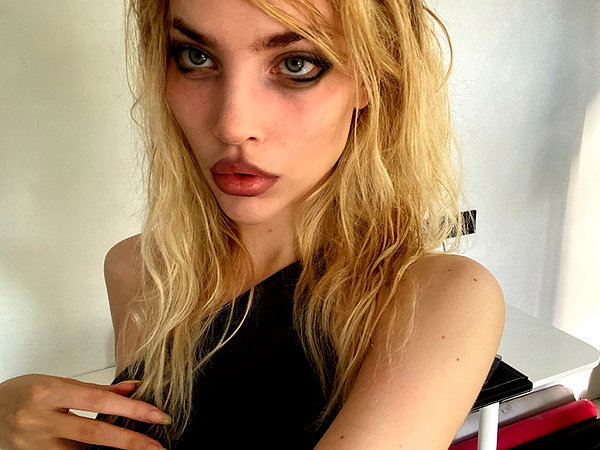 anya4everr instagram image archive image
