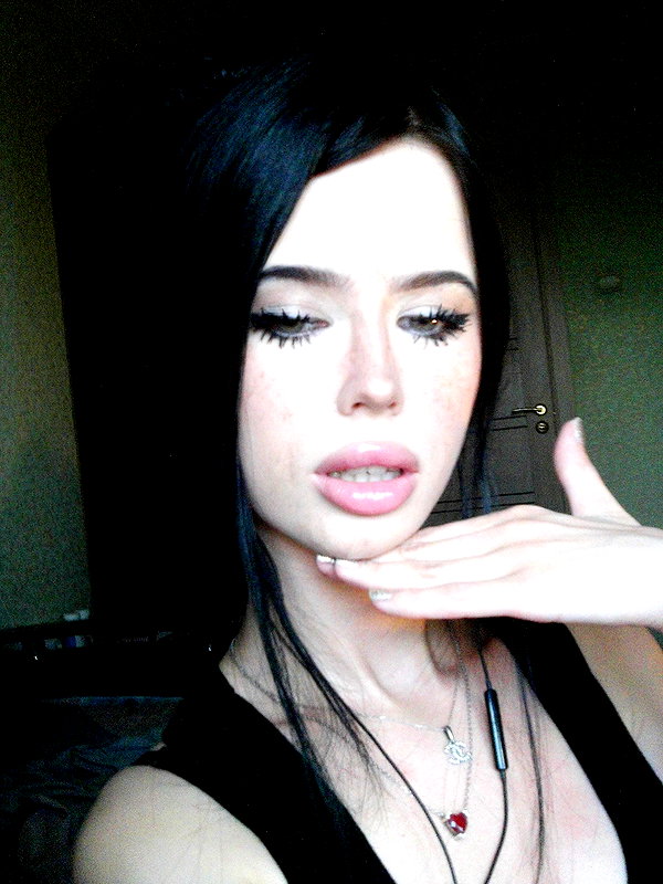 yanyluya instagram image archive image