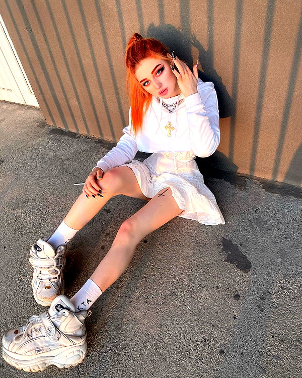 vik4au instagram image archive image