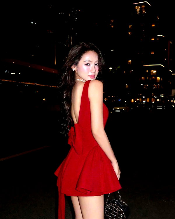 lyhythuedoxinh instagram image archive image