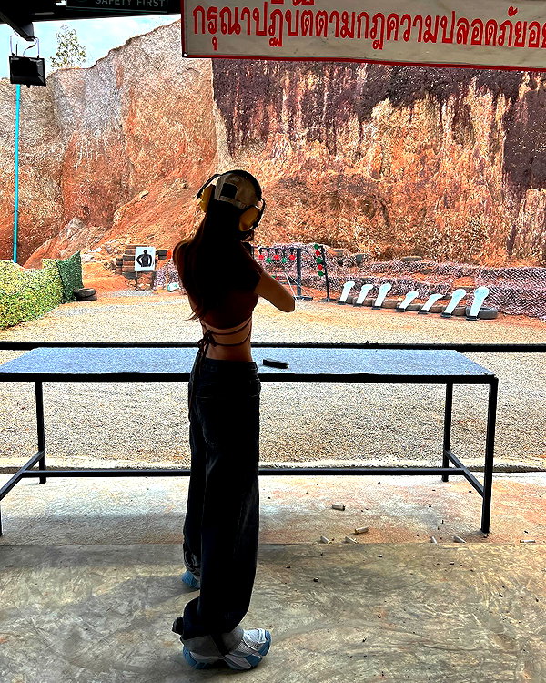 ll.lu1s instagram image archive image