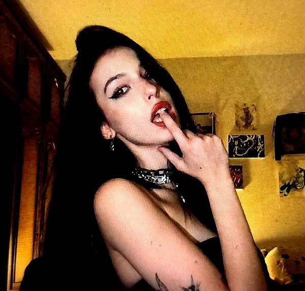 najavamp instagram image archive image