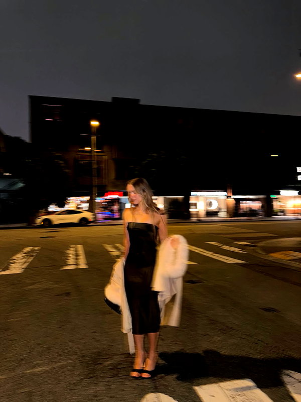 carolinezalog instagram image archive image