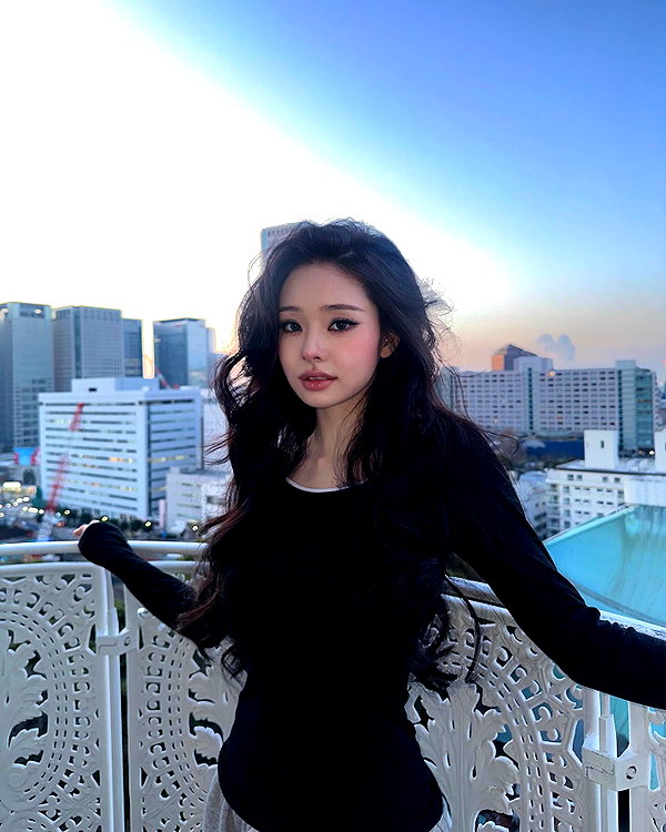dear.zia instagram image archive image