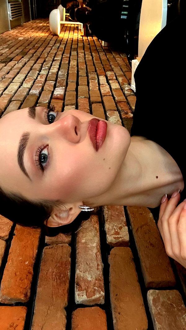 alexxndrraa archive image