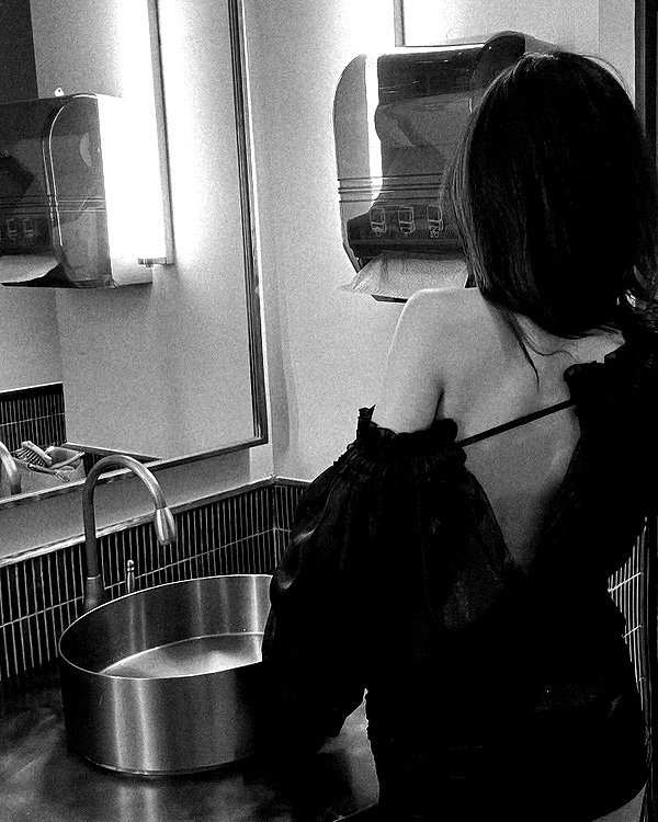 lyhythuedoxinh instagram image archive image