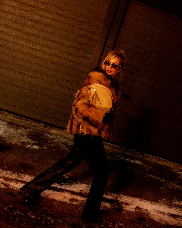 kkwwwv instagram image archive image