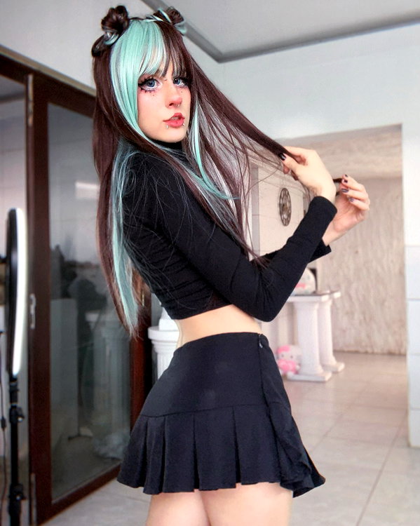 jadelaverne instagram image archive image