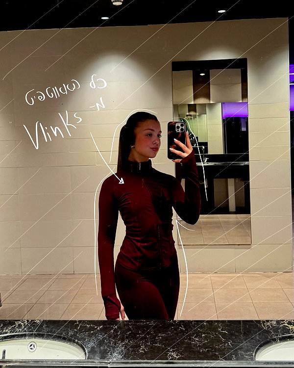 mishel_d_ instagram image archive image