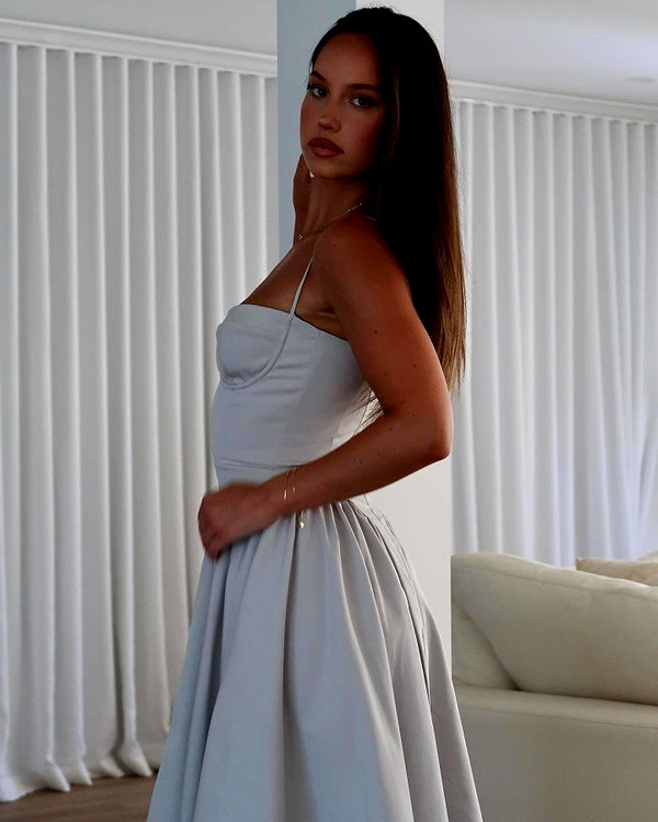 olivia.mathers instagram image archive image