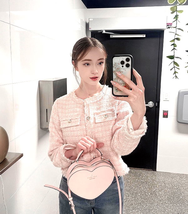 1uvgabi instagram image archive image