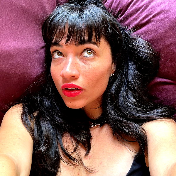 romi_henenson instagram image archive image