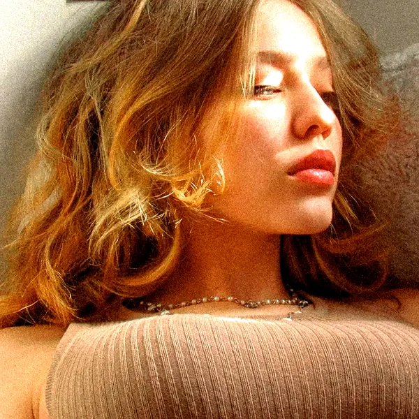 tamarli._ instagram image archive image