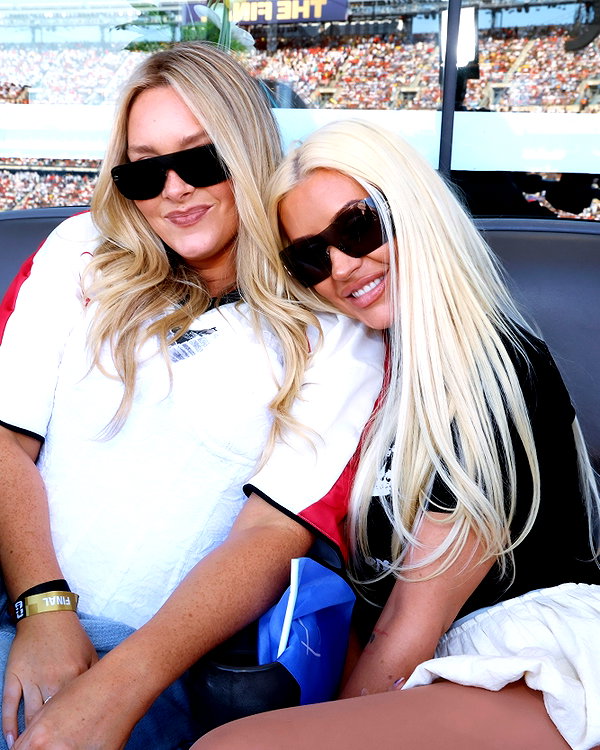 Archived image from @xtina on Instagram