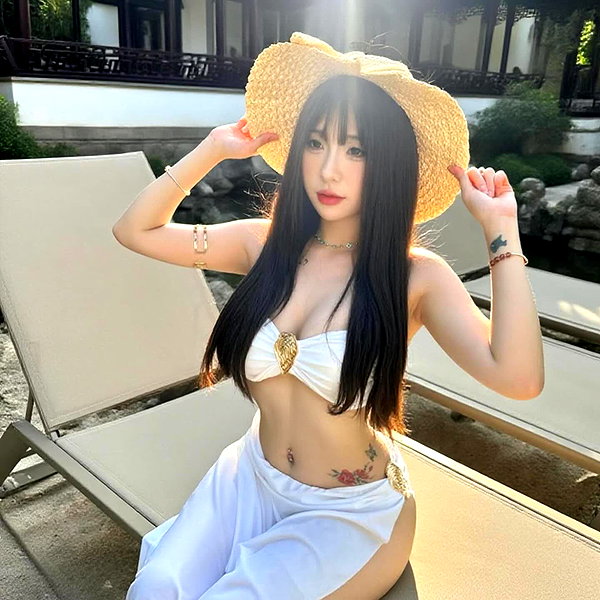 lyhythuedoxinh instagram image archive image