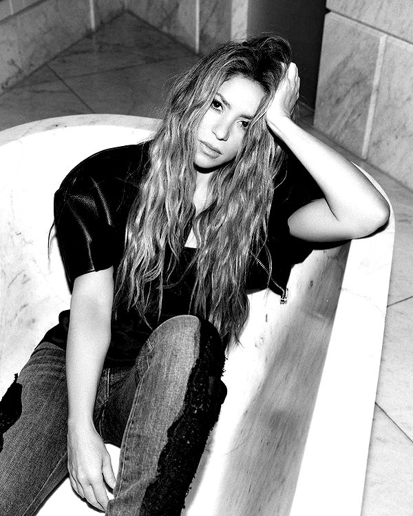 shakira instagram image archive image