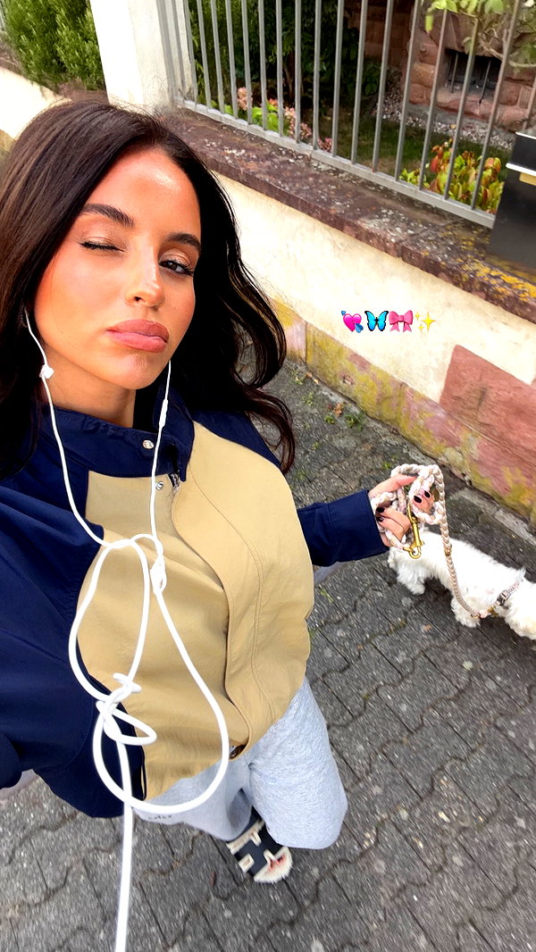 zoeliss instagram image archive image