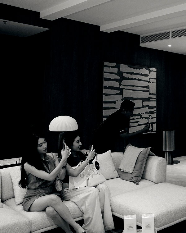ratusfy_ instagram image archive image