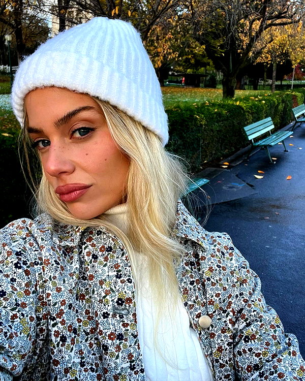 barzomer instagram image archive image