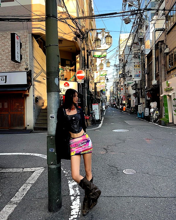 ll.lu1s instagram image archive image