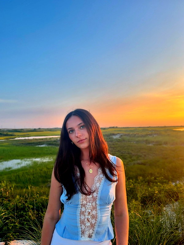 Archived image from @peytonnprezioso on Instagram