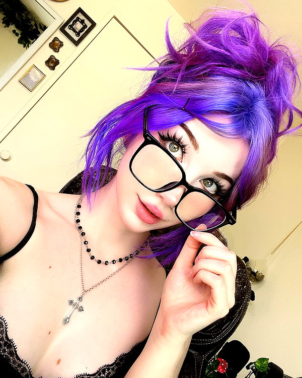 danielle.mercedie instagram image archive image