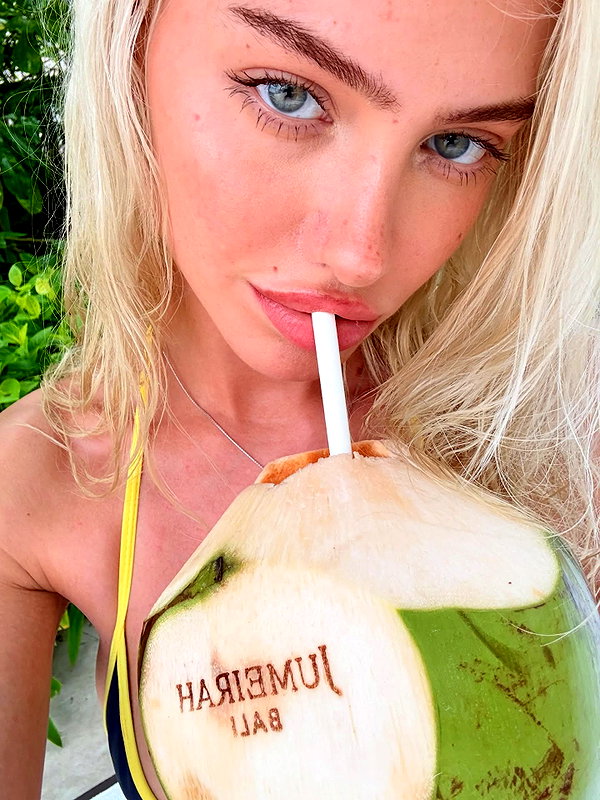 alexandramarianna instagram image archive image