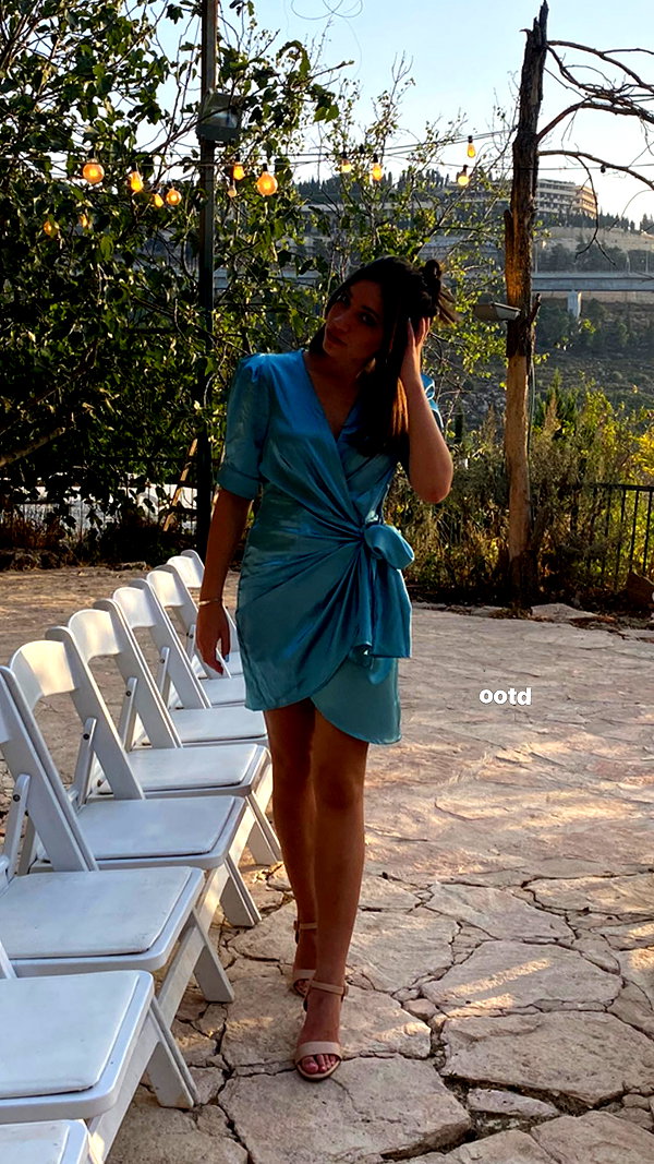 romi_henenson instagram image archive image
