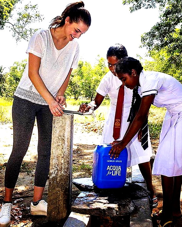 realbarbarapalvin instagram image archive image