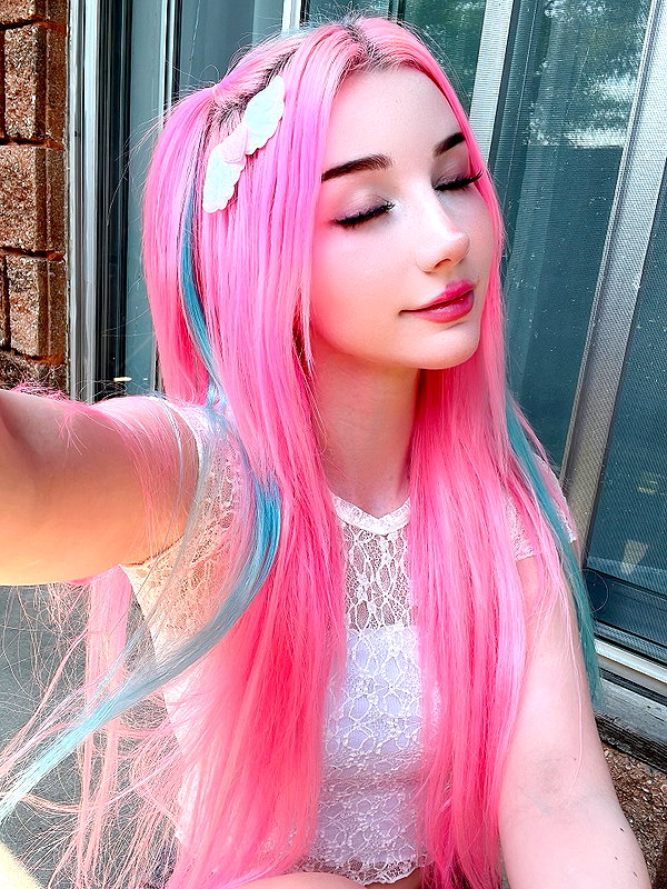 danielle.mercedie instagram image archive image