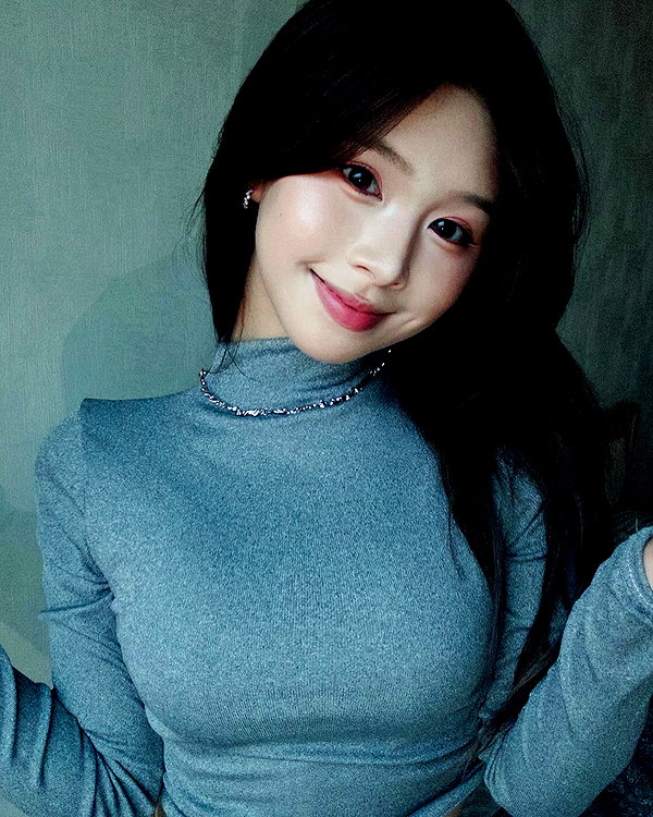 e.shao_417 instagram image archive image